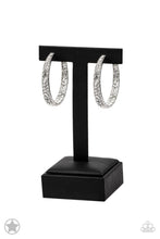 Load image into Gallery viewer, Paparazzi Accessories - GLITZY By Association