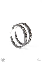 Load image into Gallery viewer, Paparazzi Accessories - GLITZY By Association - Black
