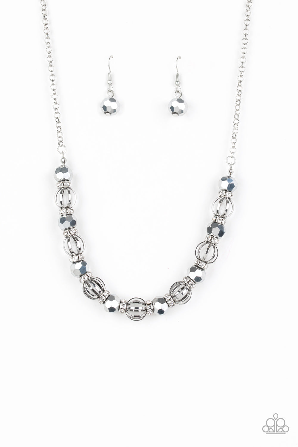 Paparazzi Accessories - Metro Majestic - Silver
