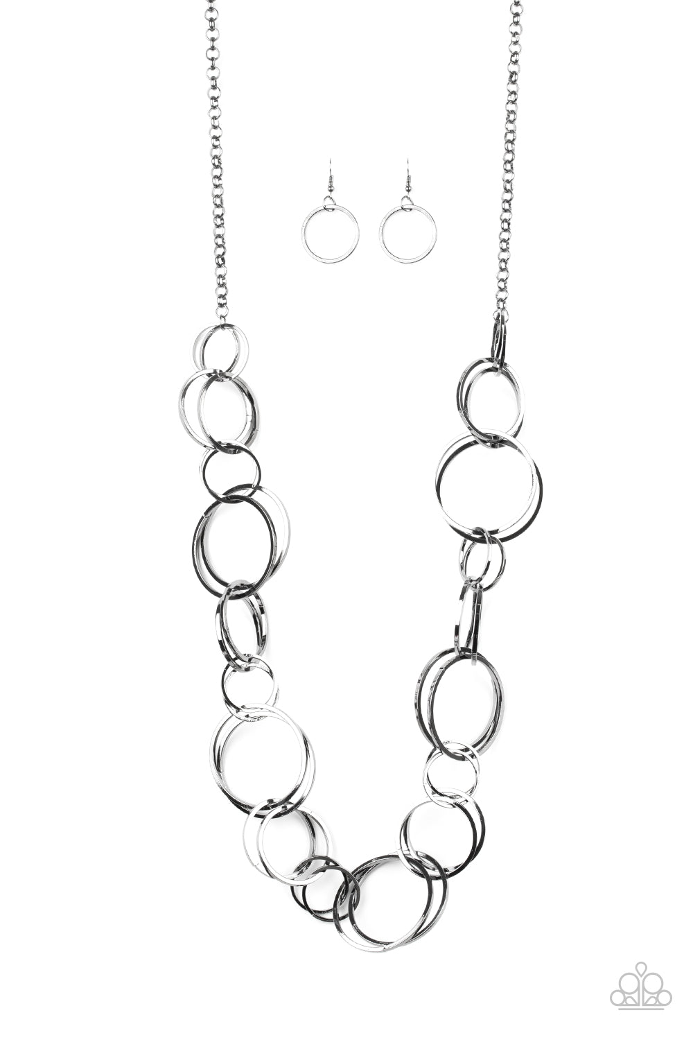 Paparazzi Accessories - Natural-Born RINGLEADER - Black