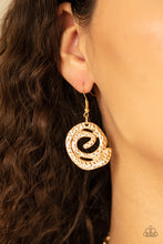 Load image into Gallery viewer, Paparazzi Accessories - Statement Swirl - Gold
