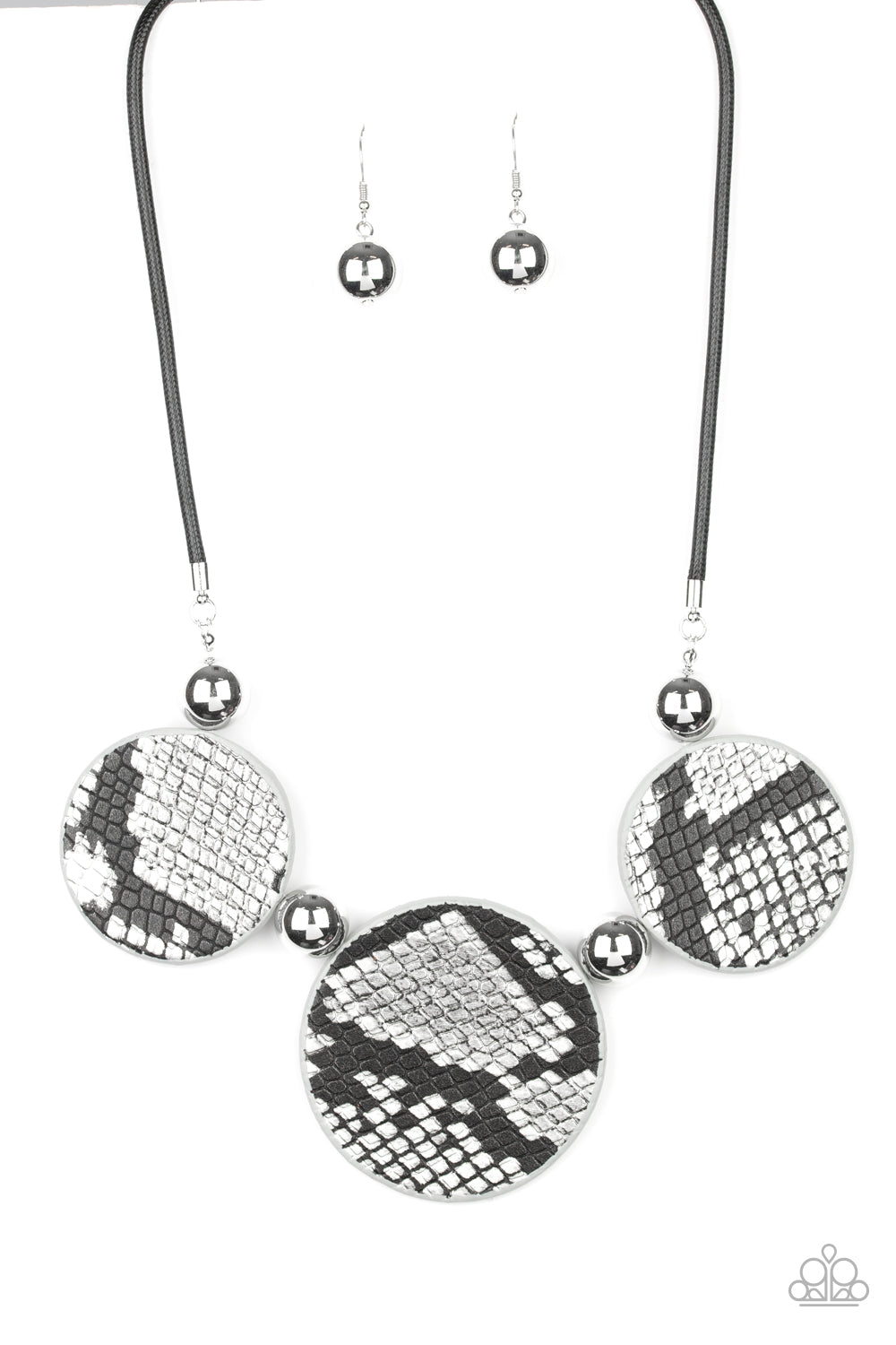 Paparazzi Accessories - Viper Pit - Black