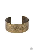 Load image into Gallery viewer, Paparazzi Accessories - Garden Variety - Brass
