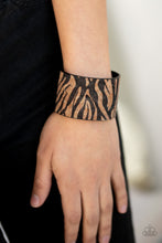Load image into Gallery viewer, Paparazzi Accessories - Zebra Zone - Black

