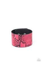 Load image into Gallery viewer, Paparazzi Accessories - Its a Jungle Out There - Pink
