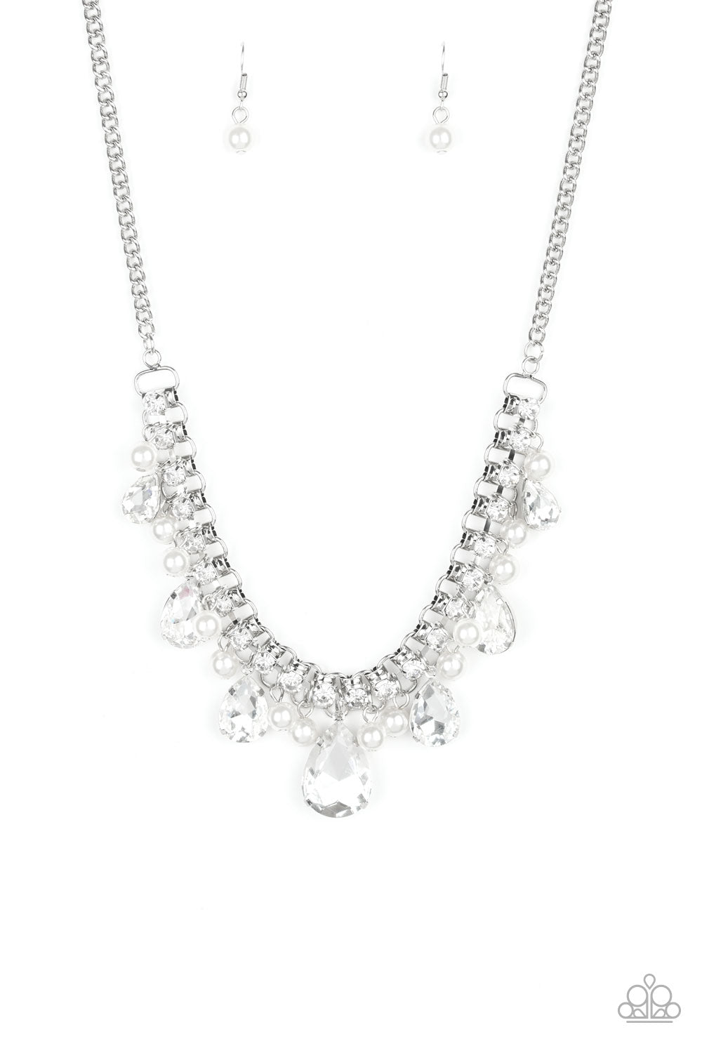 Paparazzi Accessories - Knockout Queen - White