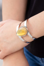 Load image into Gallery viewer, Paparazzi Accessories - Optimal Opalescence - Yellow
