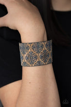 Load image into Gallery viewer, Paparazzi Accessories - Cork Culture - Blue
