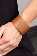 Load image into Gallery viewer, Paparazzi Accessories - Flirty Flutter - Brown
