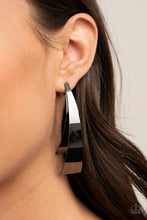 Load image into Gallery viewer, Paparazzi Accessories - Underestimated Edge - Black
